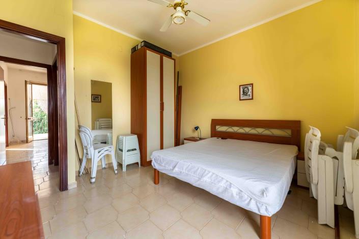 Image No.24-3 Bed Apartment for sale