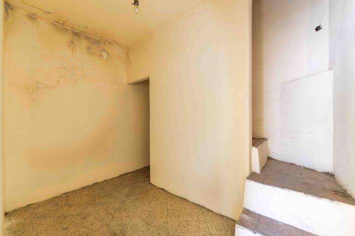 Image No.11-3 Bed Apartment for sale