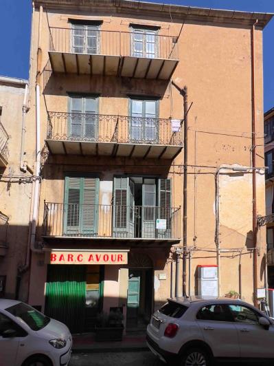 Image No.17-3 Bed Apartment for sale