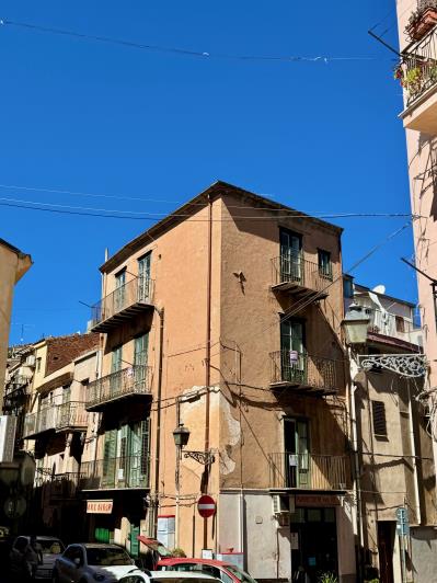 Image No.18-3 Bed Apartment for sale