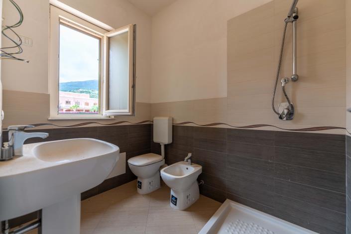 Image No.15-3 Bed Apartment for sale