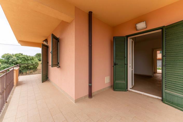 Image No.21-2 Bed Apartment for sale