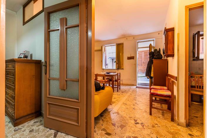 Image No.12-2 Bed Apartment for sale