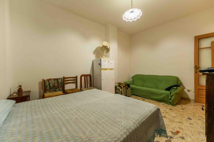 Image No.15-2 Bed Apartment for sale