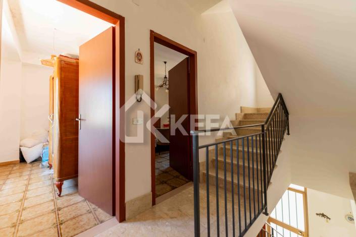 Image No.18-3 Bed Apartment for sale