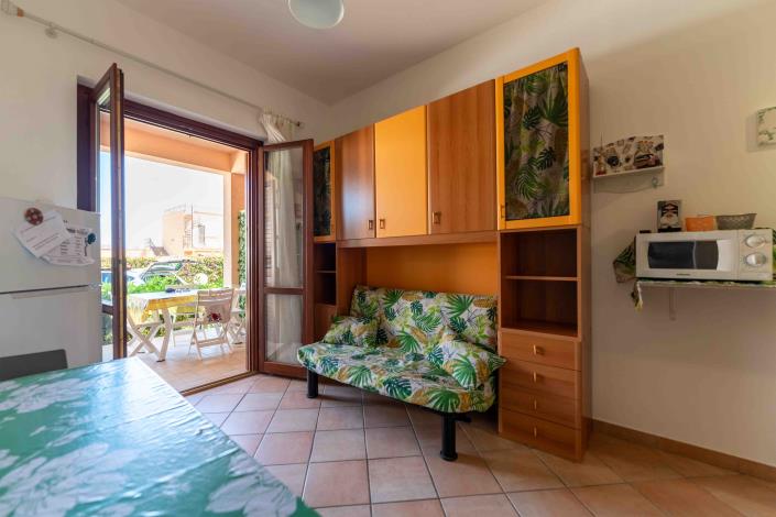 Image No.9-2 Bed Townhouse for sale