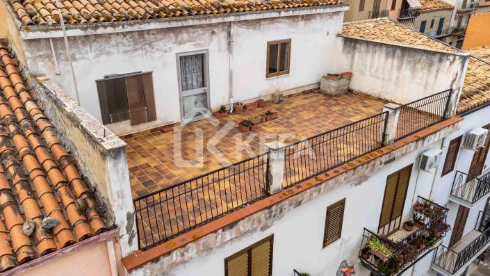 Image No.16-2 Bed Apartment for sale