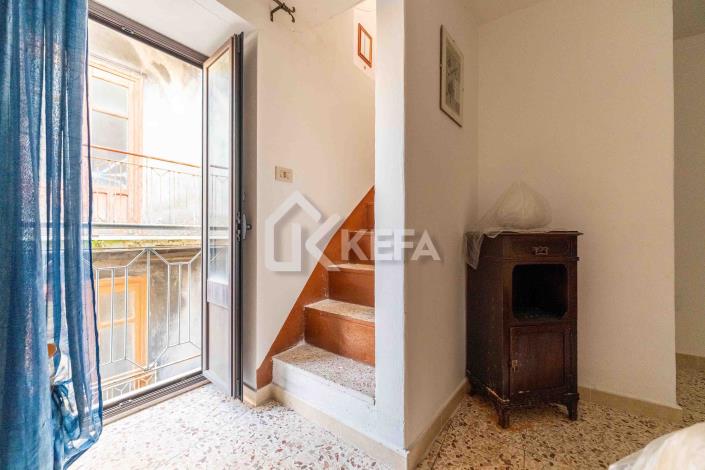 Image No.13-1 Bed Townhouse for sale