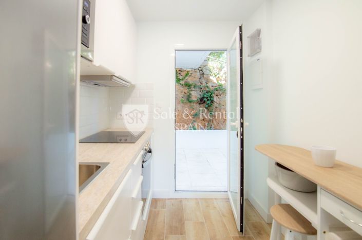 Image No.11-3 Bed Flat for sale