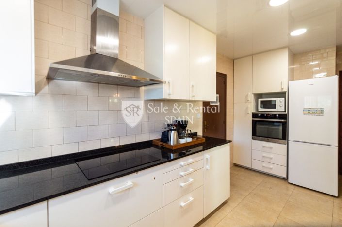 Image No.12-4 Bed Villa for sale