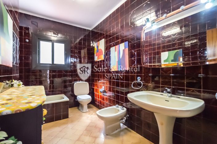 Image No.15-4 Bed Villa for sale