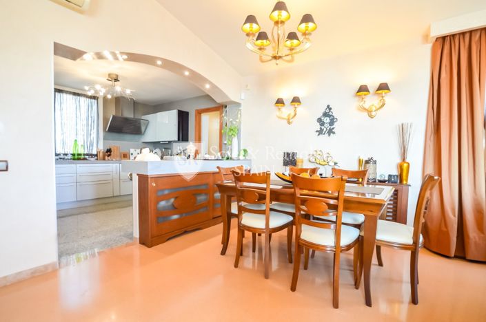 Image No.11-5 Bed Villa for sale