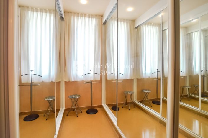 Image No.25-5 Bed Villa for sale