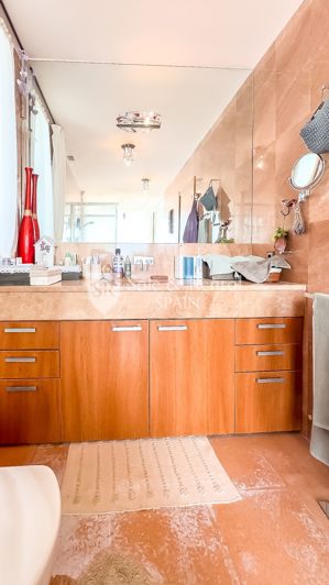 Image No.30-5 Bed Villa for sale