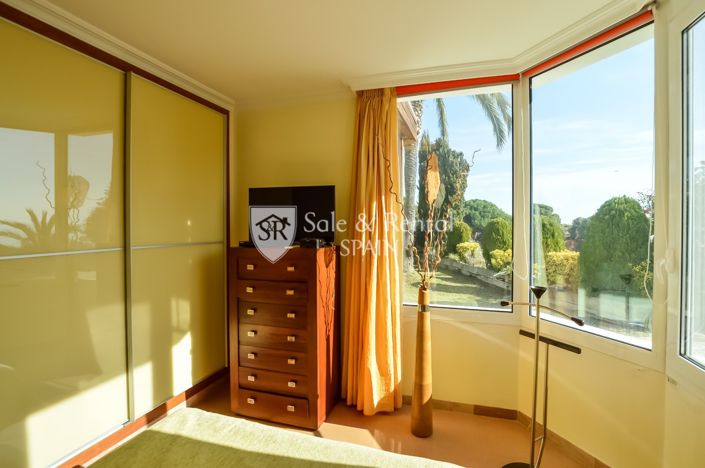 Image No.40-5 Bed Villa for sale