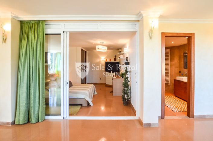 Image No.43-5 Bed Villa for sale