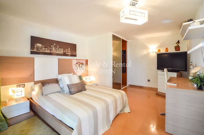 Image No.44-5 Bed Villa for sale