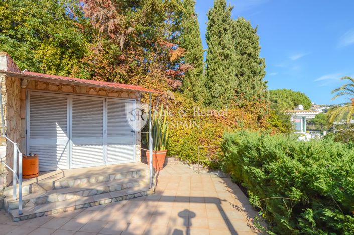 Image No.52-5 Bed Villa for sale