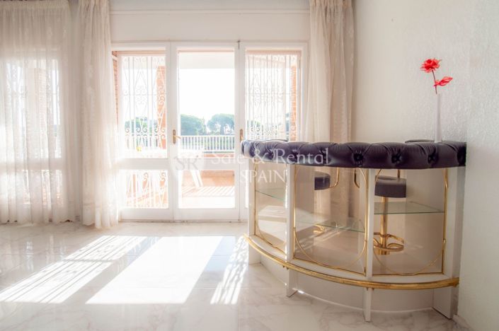 Image No.5-7 Bed Villa for sale