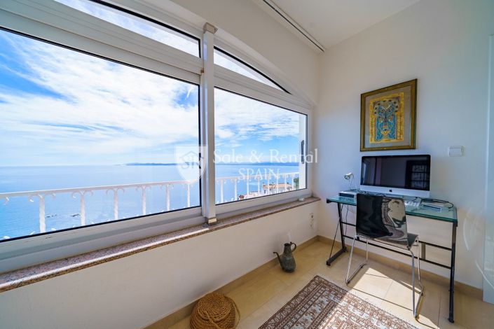 Image No.22-Villa de 5 chambres à vendre à Roses