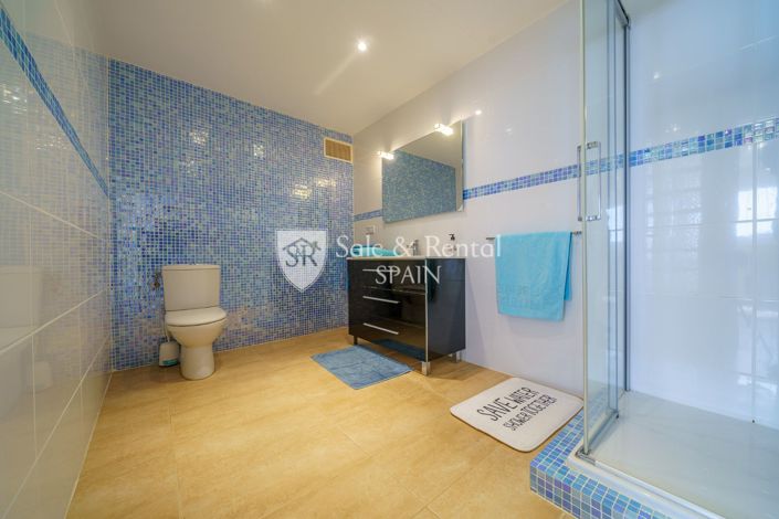 Image No.47-Villa de 5 chambres à vendre à Roses