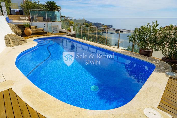 Image No.6-Villa de 5 chambres à vendre à Roses