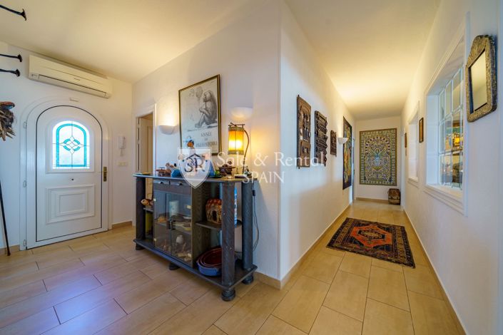 Image No.8-Villa de 5 chambres à vendre à Roses