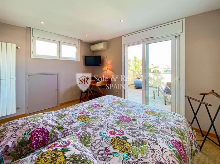 Image No.103-5 Bed Villa for sale