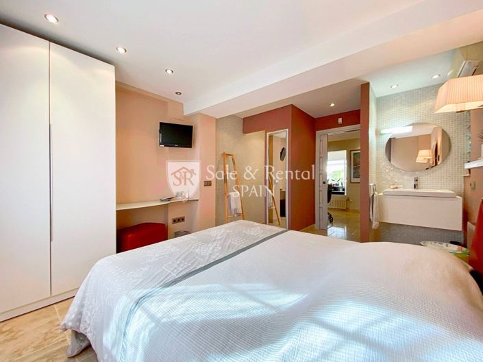 Image No.17-5 Bed Villa for sale