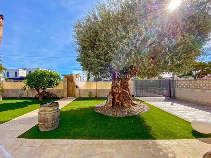 Image No.88-5 Bed Villa for sale