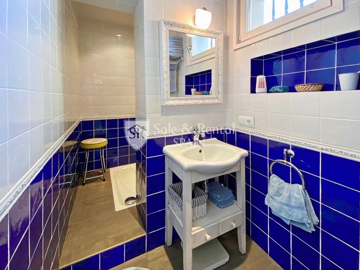 Image No.96-5 Bed Villa for sale