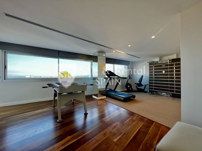 Image No.19-6 Bed Villa for sale