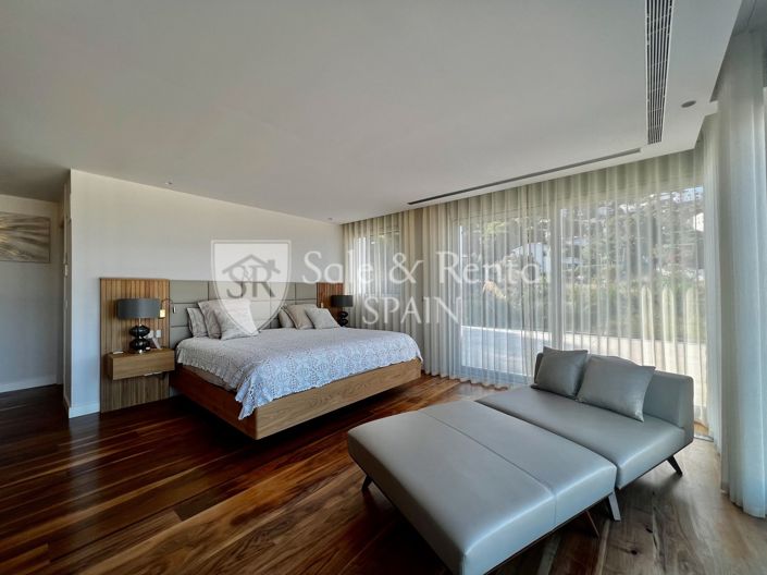 Image No.28-6 Bed Villa for sale