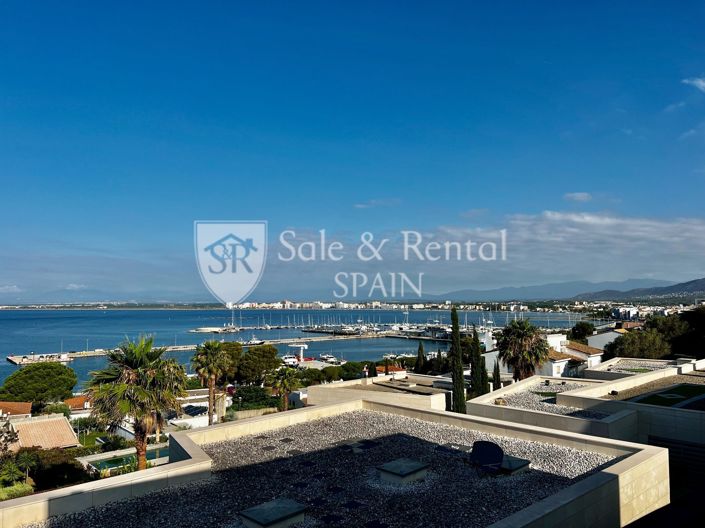 Image No.40-6 Bed Villa for sale