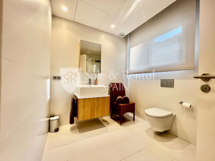 Image No.52-6 Bed Villa for sale