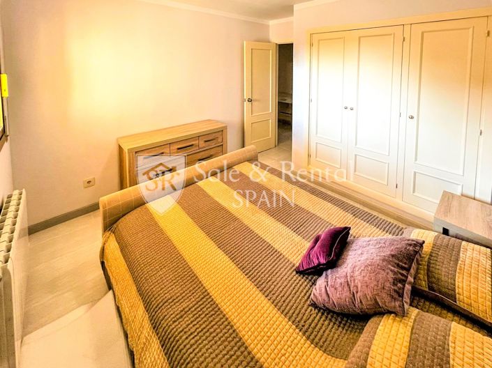 Image No.15-3 Bed Flat for sale