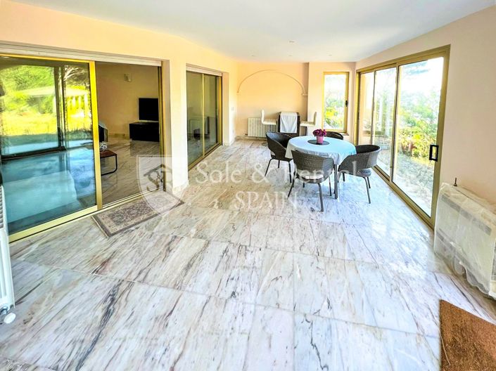 Image No.5-3 Bed Flat for sale