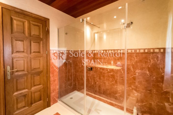 Image No.40-Villa de 5 chambres à vendre à Lloret de Mar