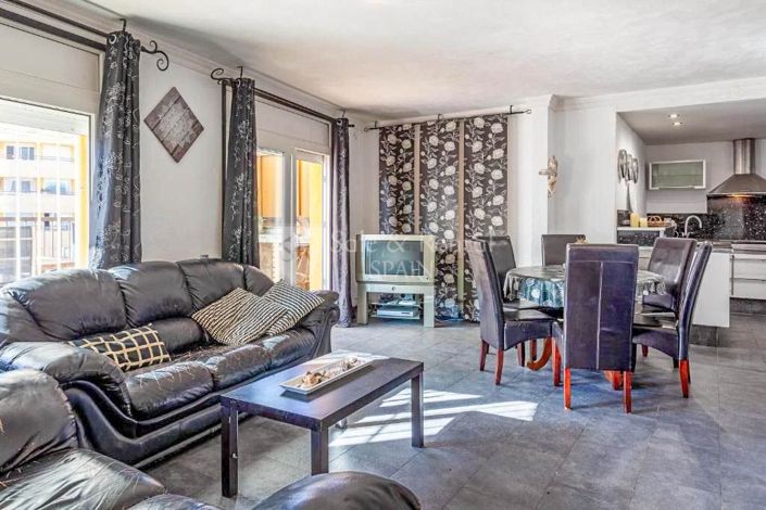 Image No.3-3 Bed Flat for sale