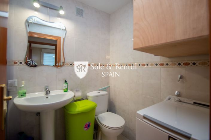 Image No.21-3 Bed Flat for sale