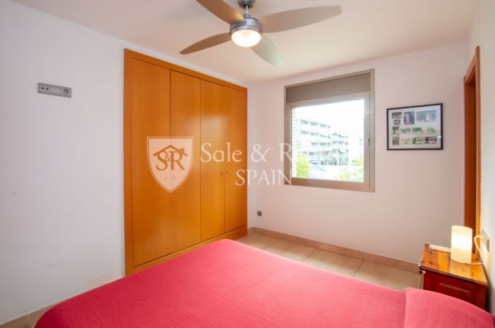 Image No.17-3 Bed Flat for sale