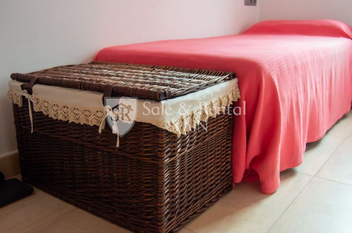 Image No.27-3 Bed Flat for sale