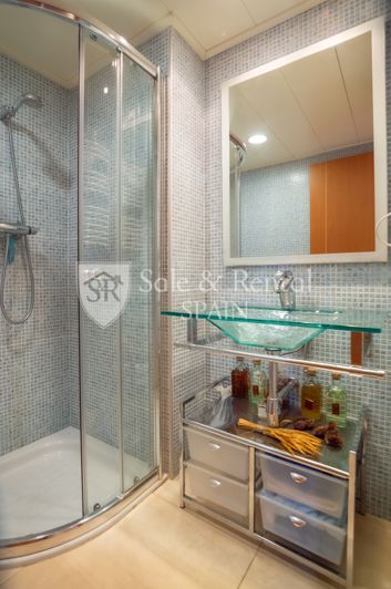 Image No.29-3 Bed Flat for sale