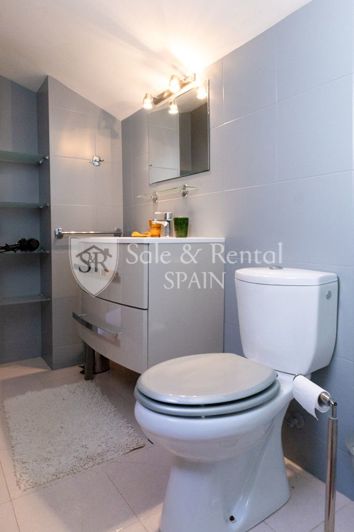 Image No.34-4 Bed Flat for sale