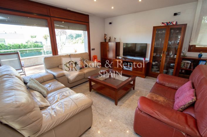 Image No.7-7 Bed Villa for sale