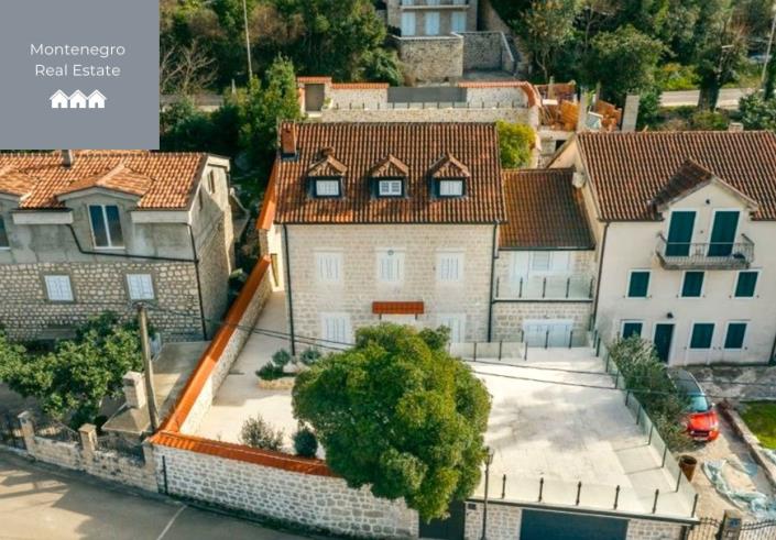 Image No.2-5 Bed Villa for sale