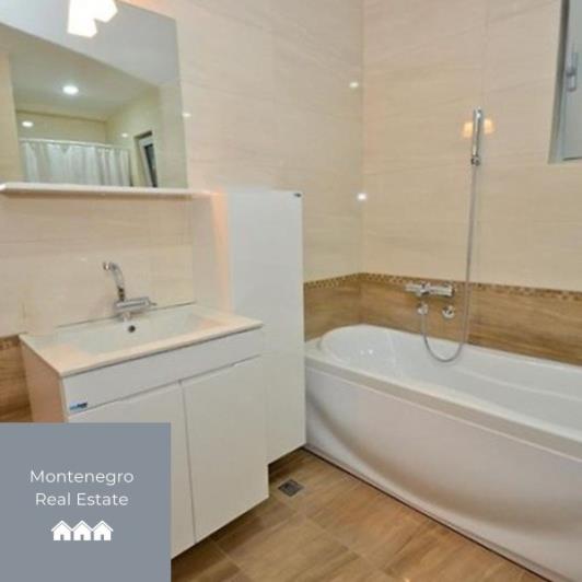 Image No.8-6 Bed Villa for sale