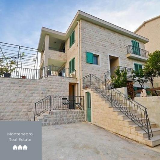 Image No.2-6 Bed Villa for sale