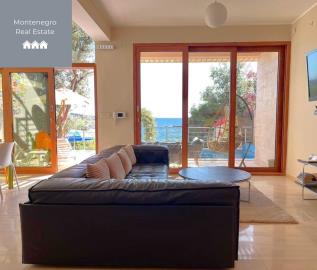 PHOTO-2024-06-26-22-22-08--5-