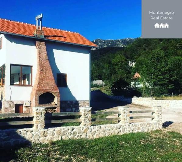 Image No.8-Maison de campagne de 1 chambre à vendre à Herceg Novi